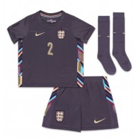 Camisa de Futebol Inglaterra Kyle Walker #2 Equipamento Secundário Infantil Europeu 2024 Manga Curta (+ Calças curtas)